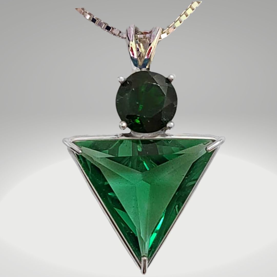 COLOMBIAN OBSIDIAN ANGELIC STAR™ WITH CHROME DIOPSIDE